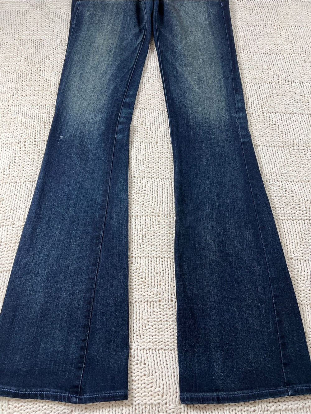 Express Stella Slim Flare Low-rise Regular Fit Jeans Size 0 - Picture 3 of 14